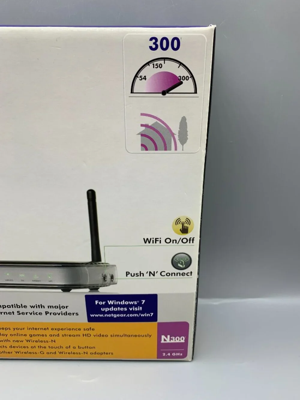 NEW in BOX Neatgear Wireless N300 Router with DSL Modem